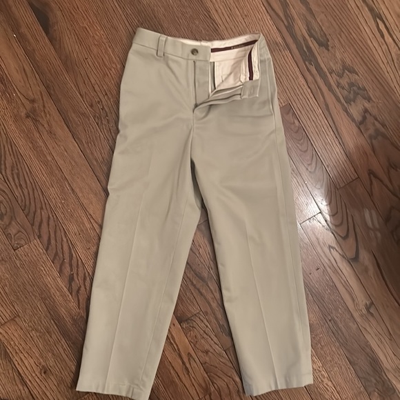 Brooks Brothers knacks pants-boys size 8. Pleats in front. Zipper front closure. - Picture 3 of 4